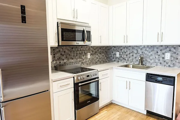 Rented by B & L Management | media 35