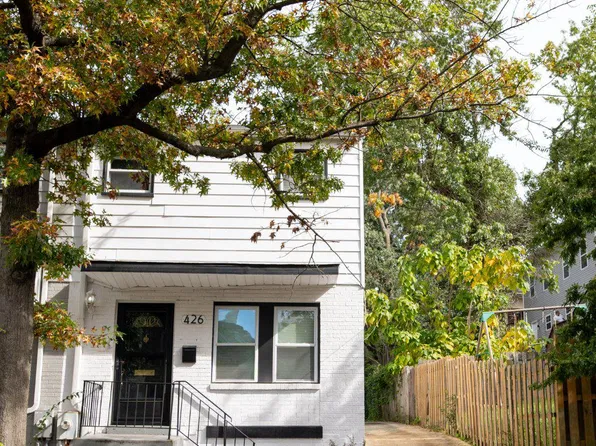 426 53rd St SE, Washington, DC 20019