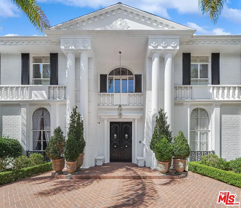 6 bed, 6.0 bath, 8900 sqft, $39,995 — Photo 4