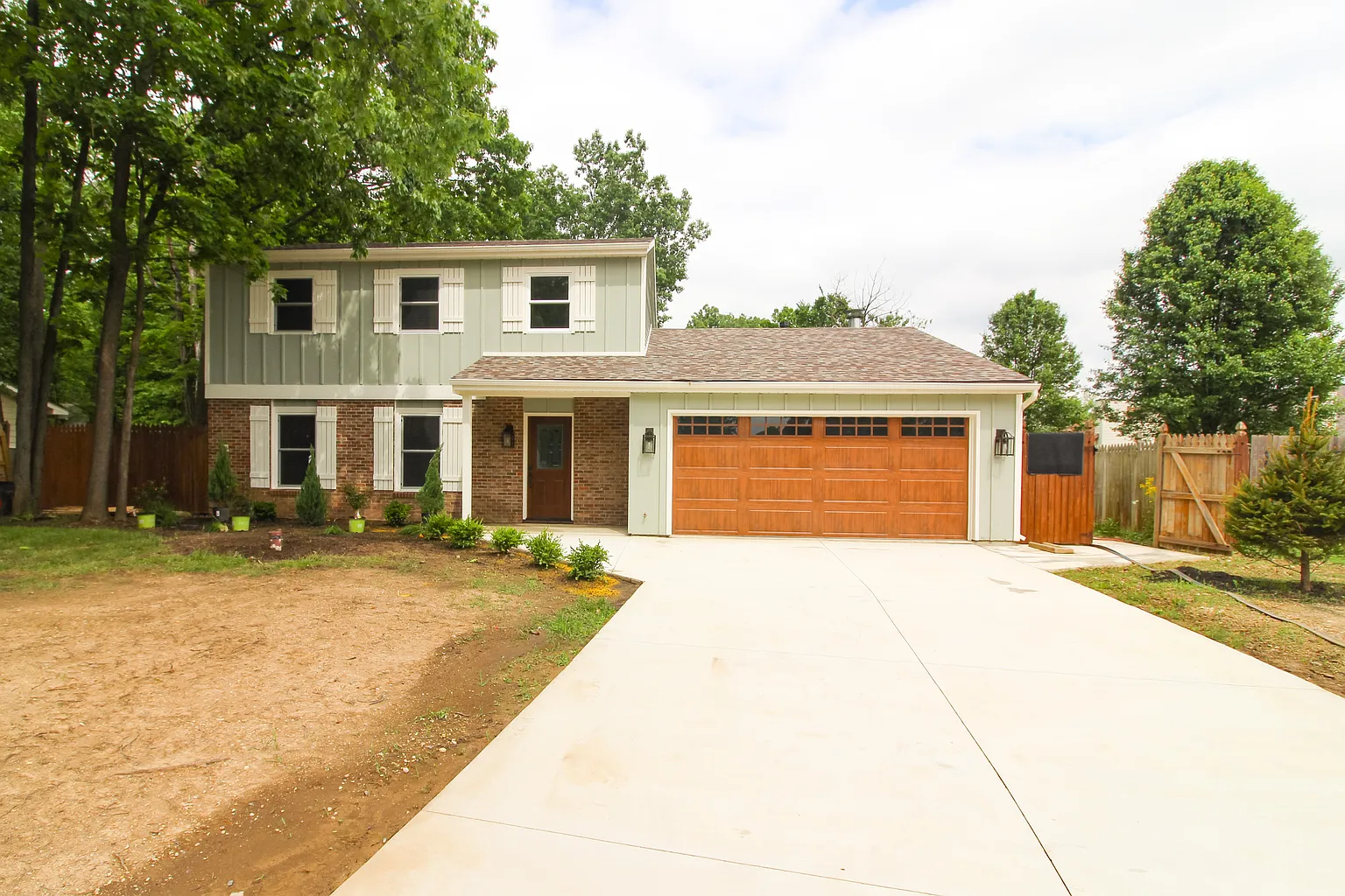 8030 Sakaden Pkwy photo 1