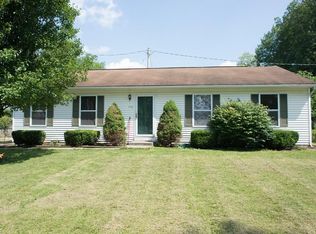 376 Dawnshire Dr, Chippewa Lake, OH 44215