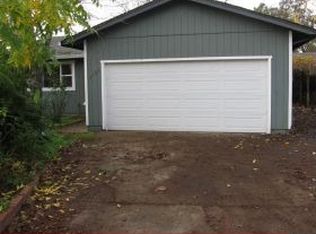 2738 Aztec St, Santa Rosa, CA 95403