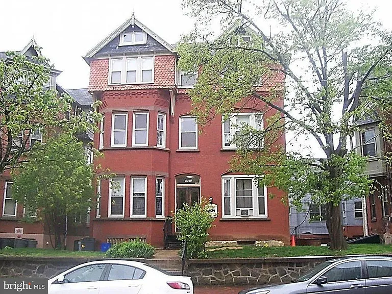 3318 Arch St #2 — Photo 5