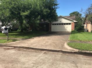 705 Noreda St, Angleton, TX 77515