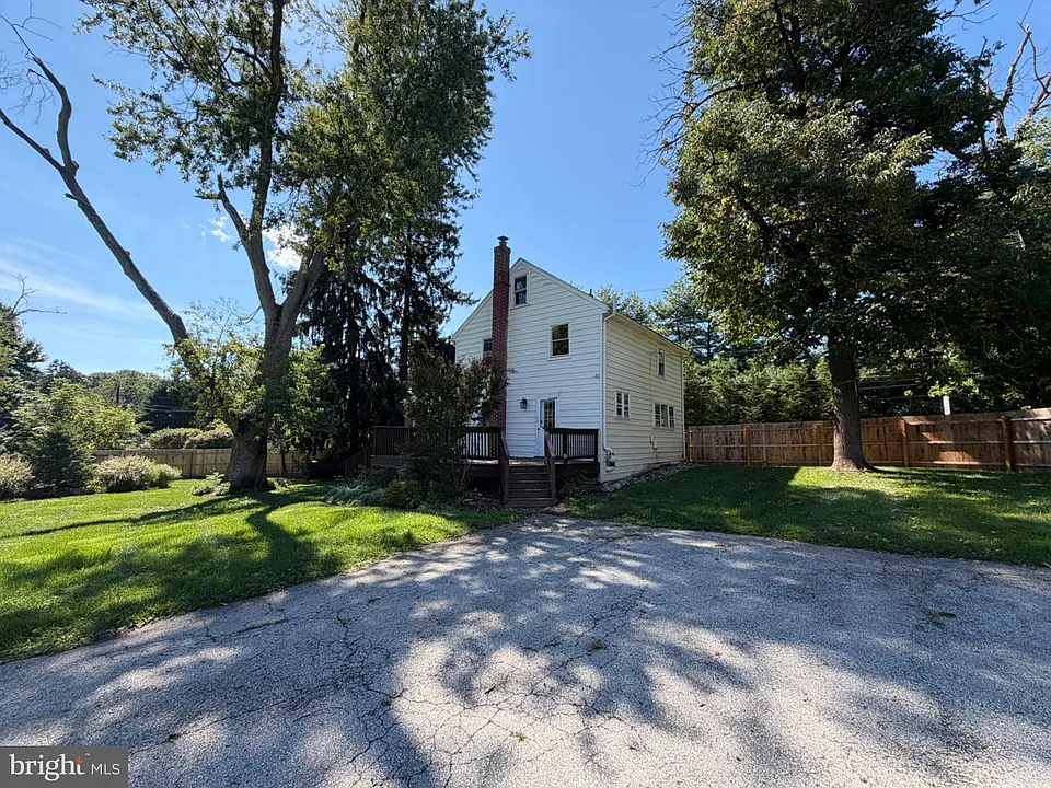 1247 Phoenixville Pike