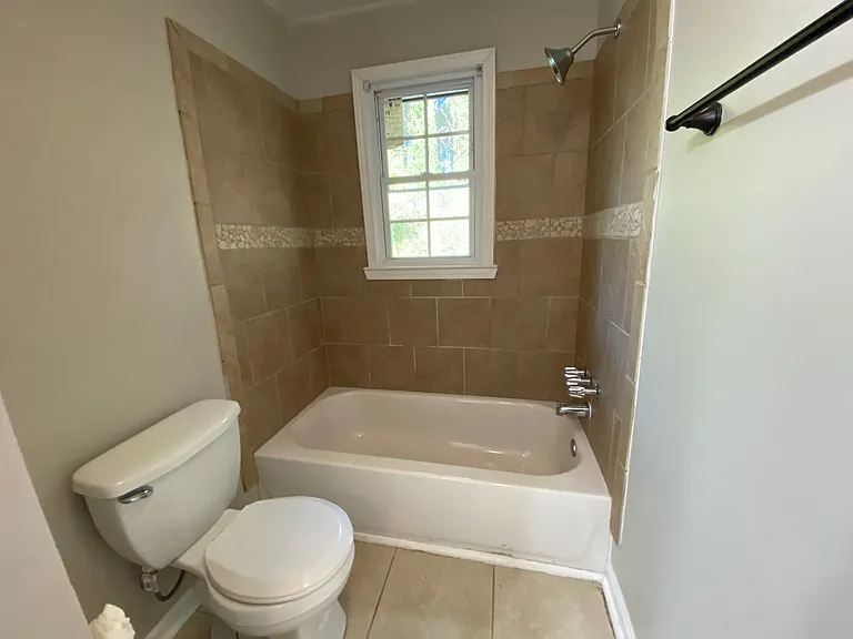 401 Beaverbrook Dr — Photo 8