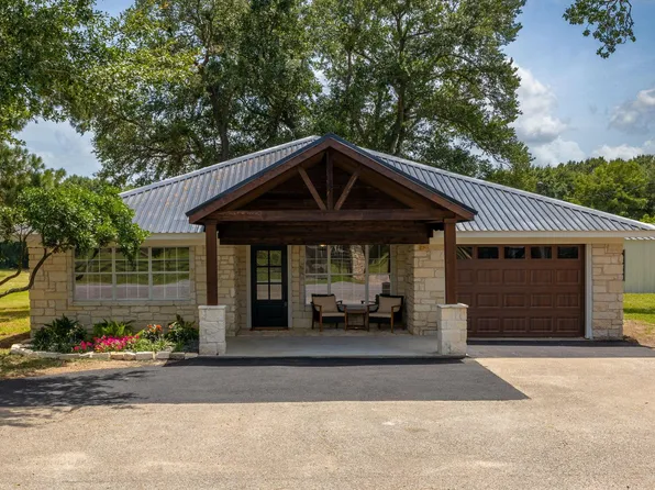 1195 Track Rd W, New Ulm, TX 78950