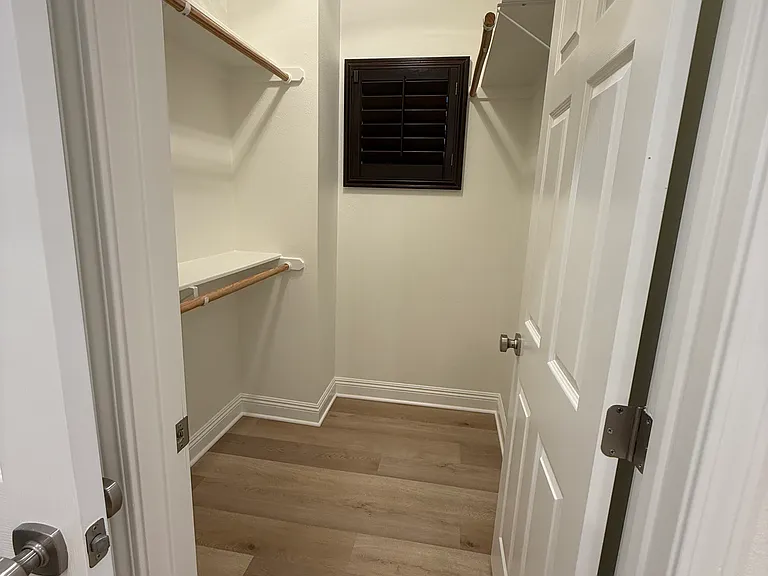 14401 Bloomfield Ave — Photo 20