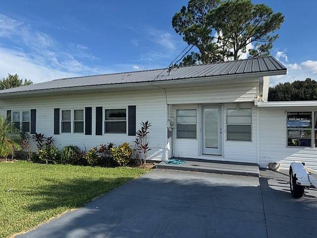 1st image of 113 Heather Ln