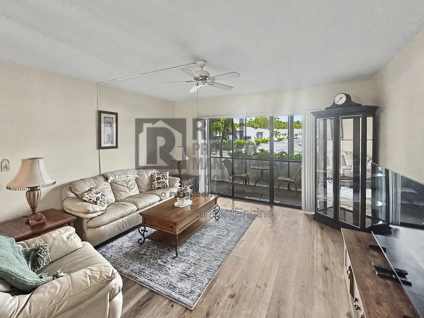 2 bed, 2.0 bath, 988 sqft, $1,350 — Photo 3