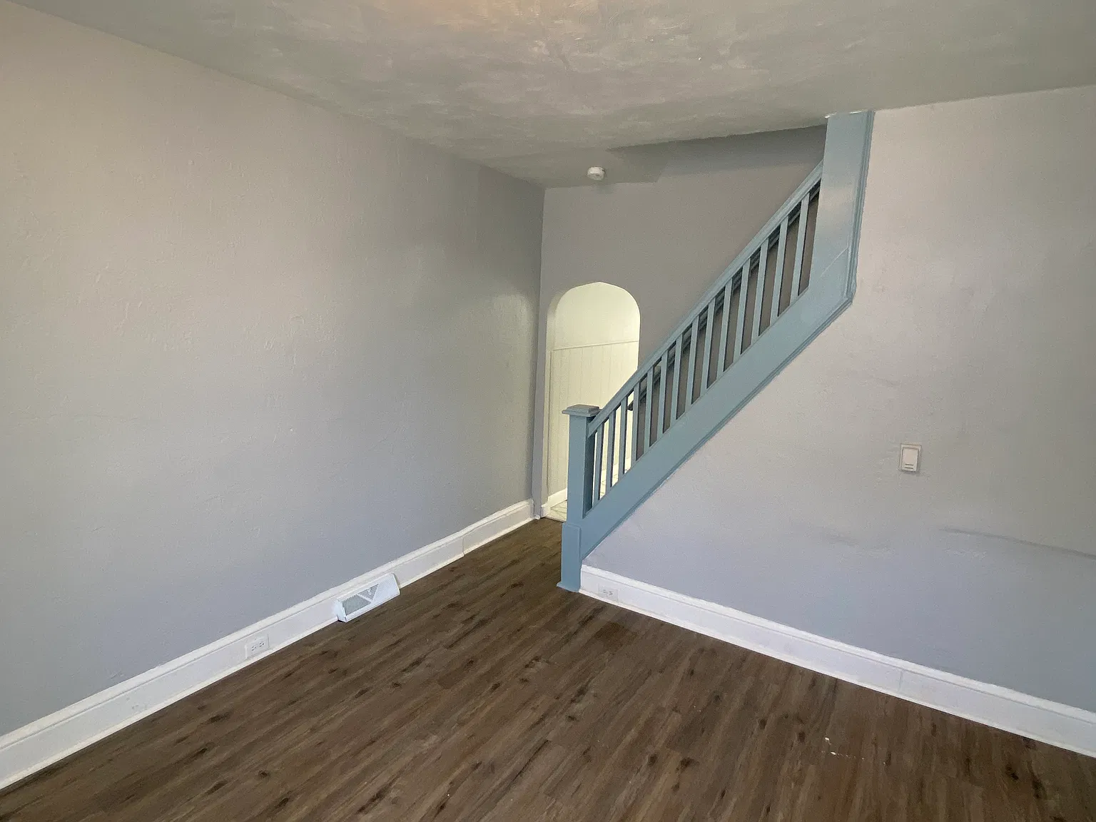 2 bed, 792 sqft, $1,650 — Photo 1