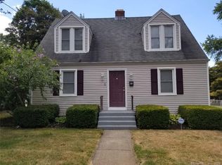 45 McKenzie St, Middletown, CT 06457