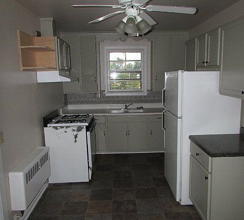 2nd image of 917 Haywood Dr