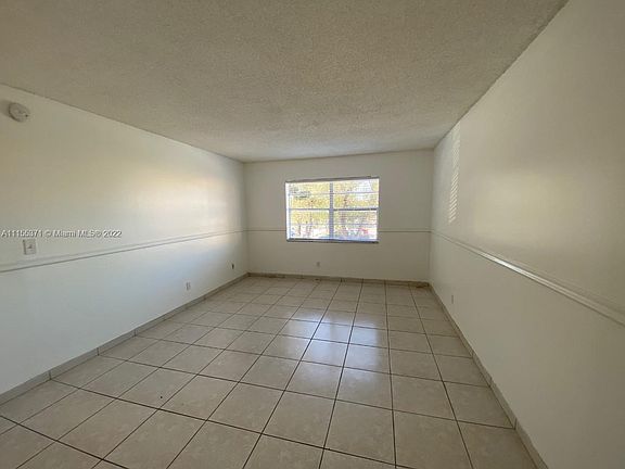 4th image of 8421 NW 8th St APT 203