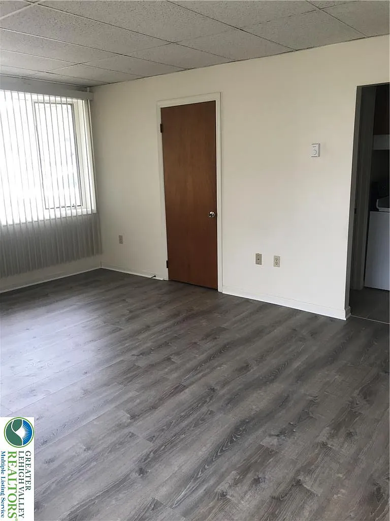 1 bed, 1.0 bath, 650 sqft, $1,400 — Photo 3