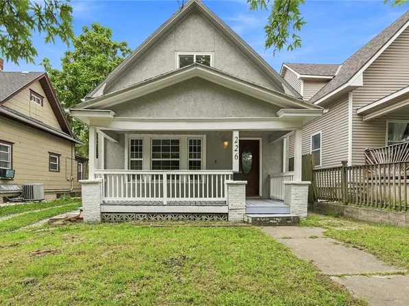 226 S 11th St, Kansas City, KS 66102