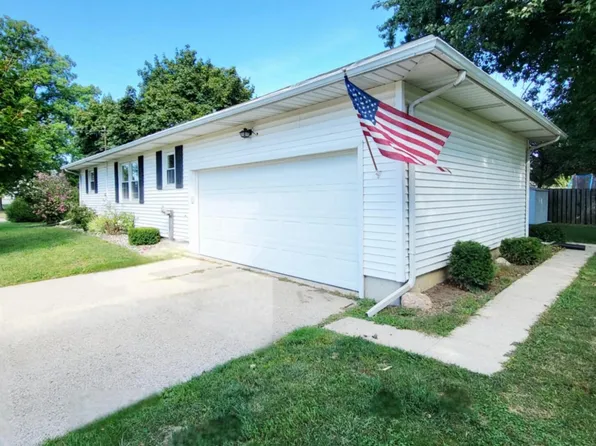 709 S Kibbee St, Saint Johns, MI 48879