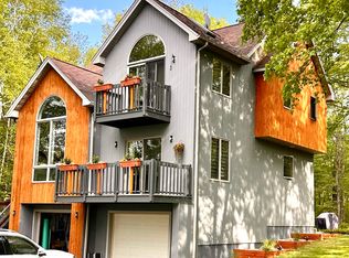 14 Laurel Ridge Dr, Belchertown, MA 01007