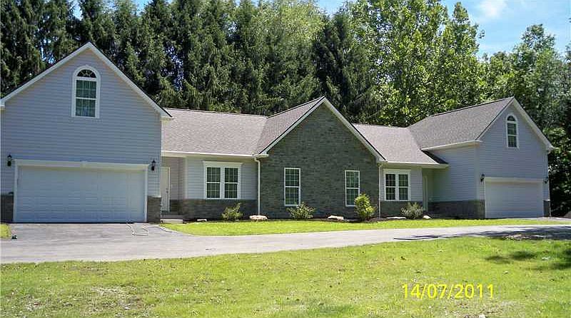 1st image of 3225 A Mayer Dr