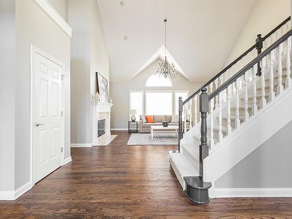 4th image of 4287 Riverbirch Run