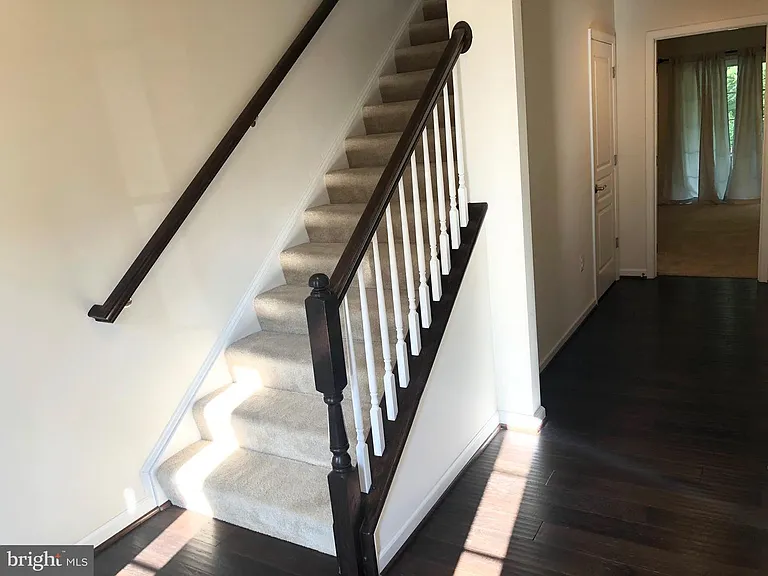 8323 Heritage Crossing Ct — Photo 11
