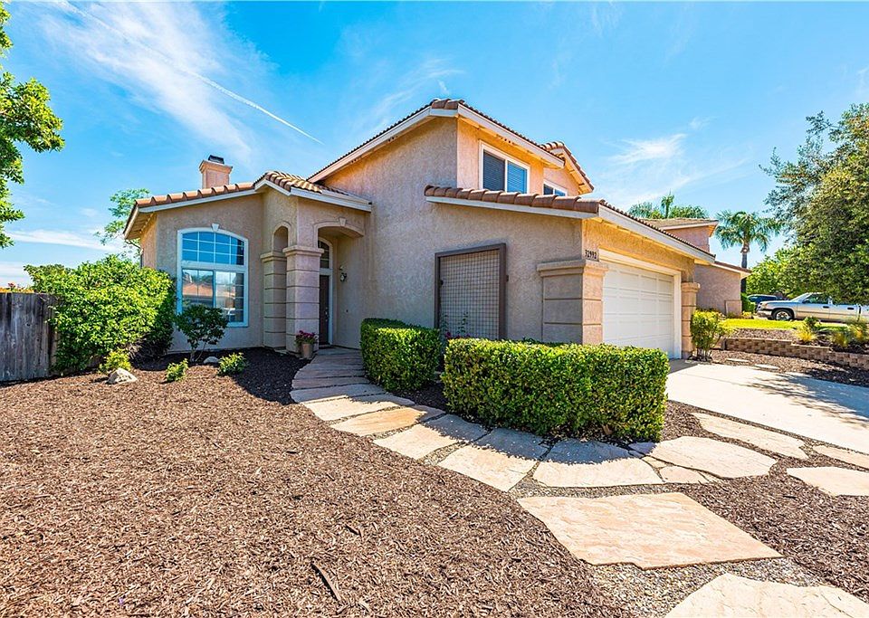 2nd image of 32992 Rossman Cir