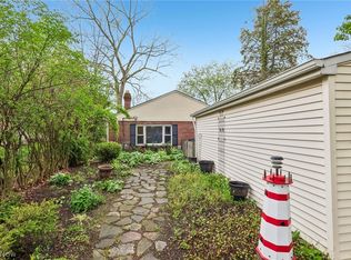 722 Chestnut Blvd, Willoughby, OH 44094