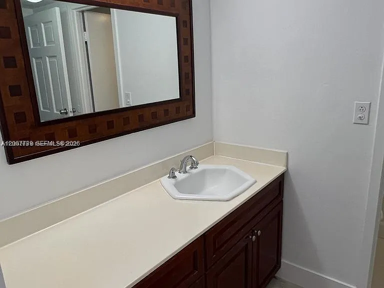 2333 Brickell Ave #307 — Photo 3