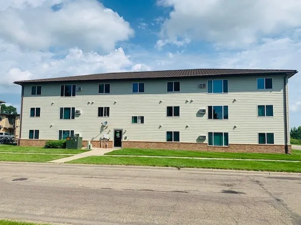 2221 10th St #2231, Brookings, SD 57006