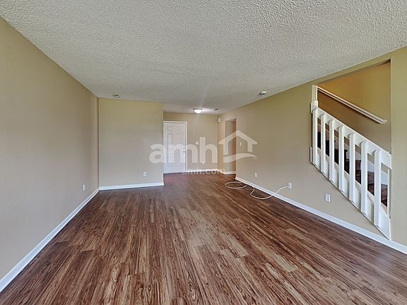 5th image of 6031 Draycott Dr