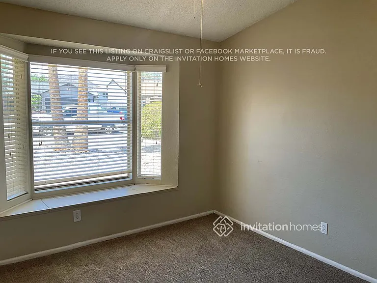 4739 W Morrow Dr — Photo 6