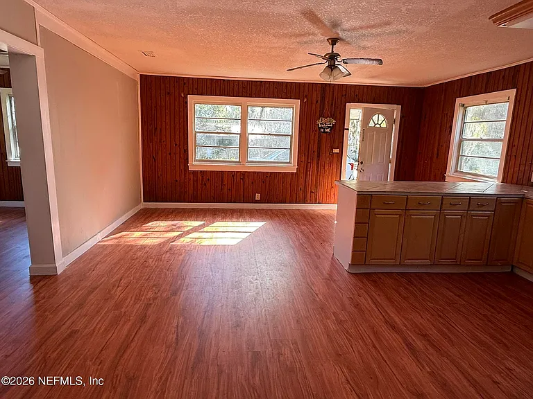 1610 Cleveland Ave — Photo 4