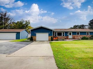 315 McGaughey Dr, Mt Zion, IL