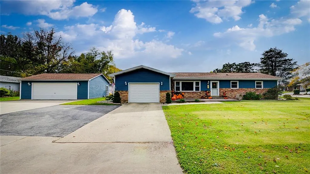315 McGaughey Dr photo 1