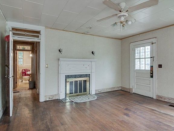 4th image of 1309 Pine Dr NW