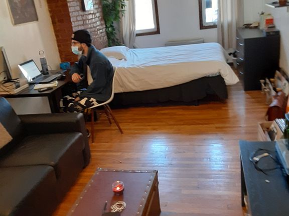 3rd image of 144 Suydam St APT 1R