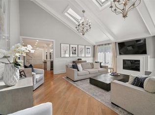 16 Brookridge Rd, New Rochelle, NY 10804