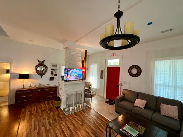 323 Hydrolia St, Macon, GA 31217