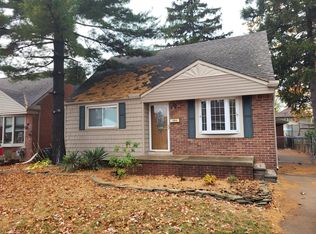 10036 Ruth Ave, Allen Park, MI 48101