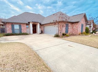 902 Abundance Xing, Flowood, MS 39232