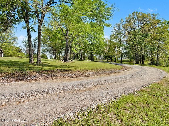 4th image of 13960 Fairview Rd