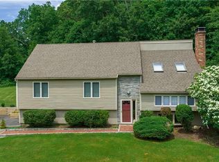 78 Currituck Rd, Newtown, CT 06470
