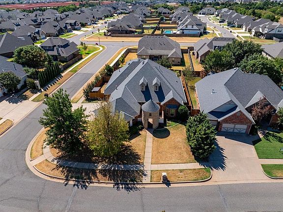 3rd image of 5700 NW 160th St