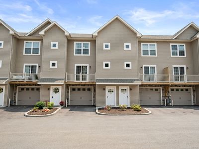 64 Scotch Cap Road #173, Quaker Hill, CT, 06375