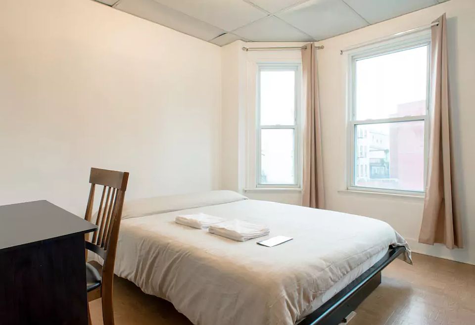 1st image of 28 Orleans St #1
