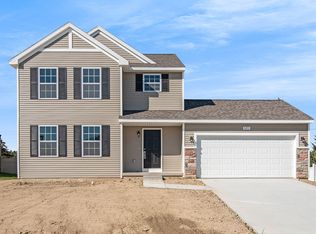 813 Vicker St, Vicksburg, MI 49097