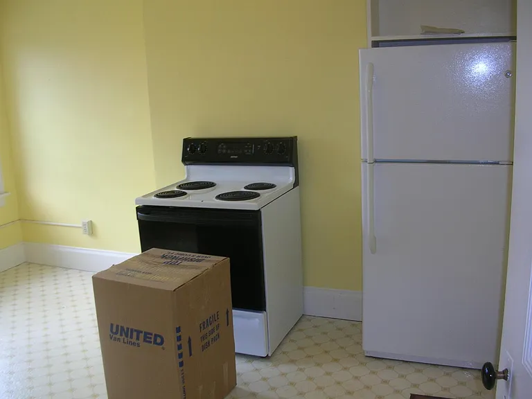 101 Vaughan St #3 — Photo 12