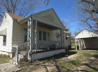 2613 W Walnut Street, Springfield, MO 65806