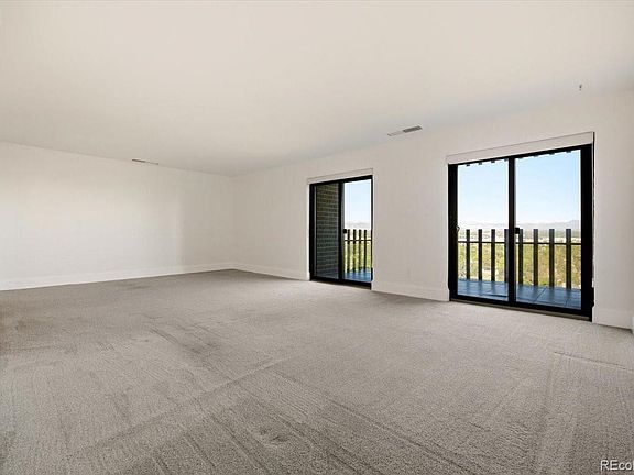 4th image of 420 S Marion Parkway #1303