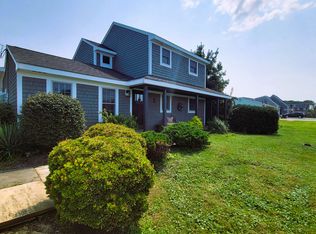 5 Harolds Ln, Middletown, RI 02842